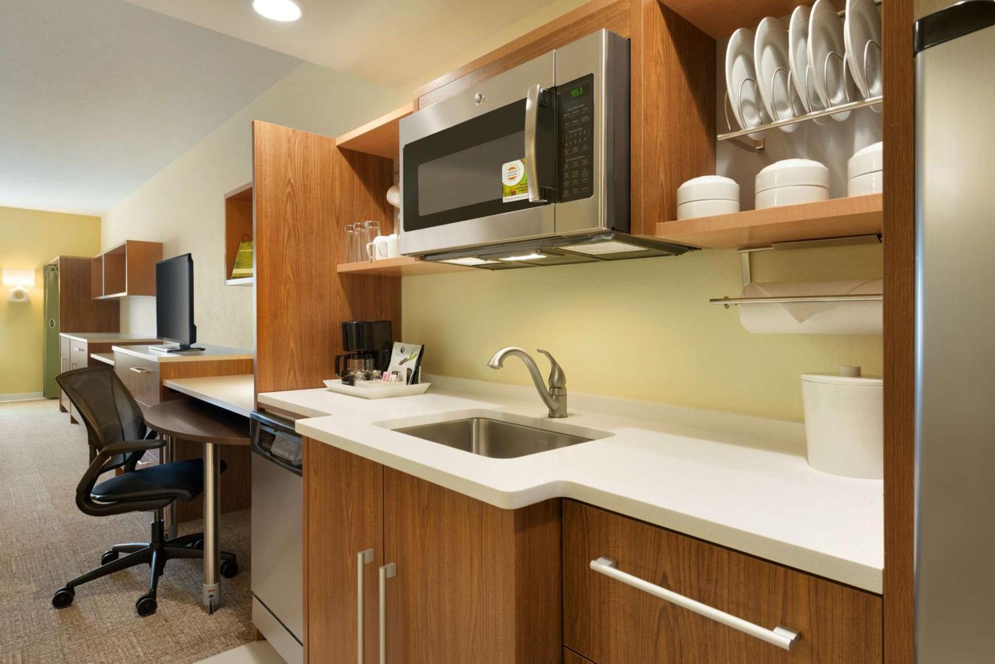 Home2 Suites By Hilton Middleburg Heights Cleveland Экстерьер фото